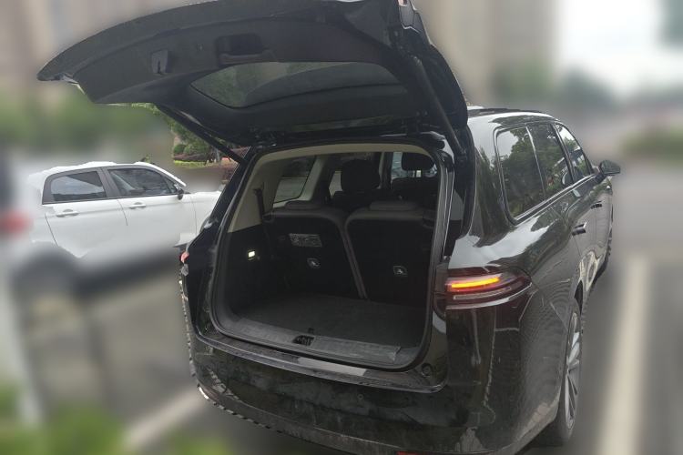 Used Leapmotor C16 2026 All-Electric 630 LiDAR Version 6-Seater Trunk