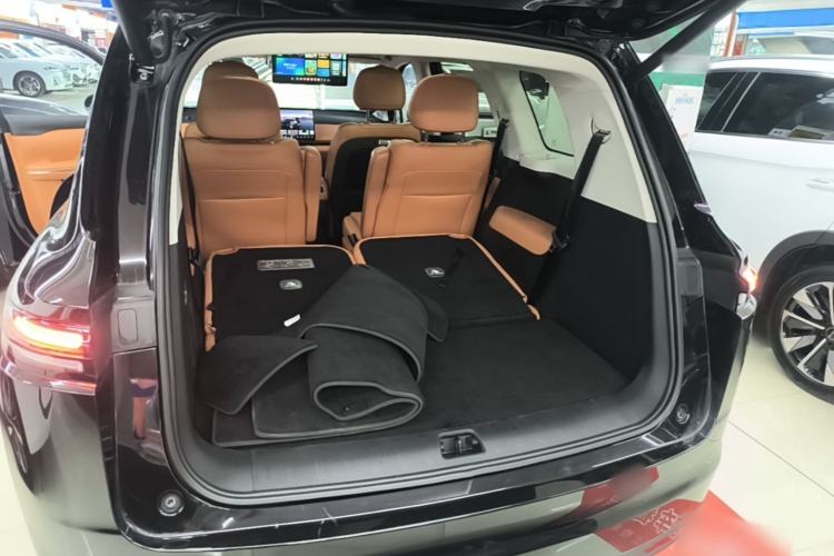 Used Leapmotor C16 2026 Extended-Range 280 LiDAR Zhizun Edition 6 Seats Trunk