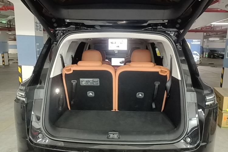 Used Leapmotor C16 2026 All-Electric 630 LiDAR Zhizun Edition 6 Seats Trunk