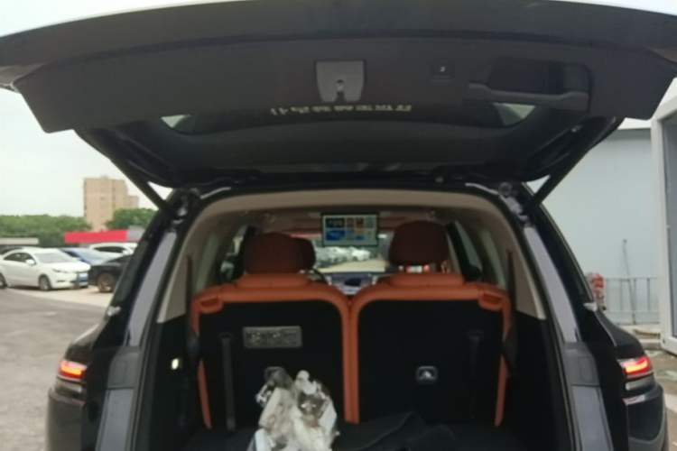 Used Leapmotor C16 2026 Extended-Range 280 LiDAR Version 6 Seats Trunk