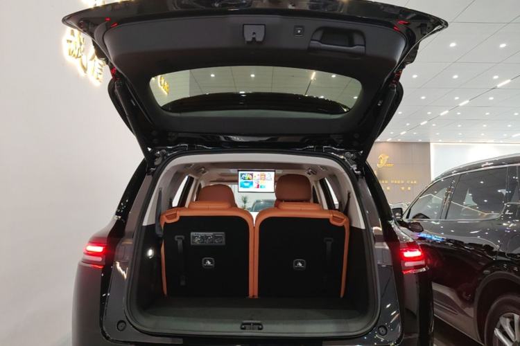 Used Leapmotor C16 2026 Extended-Range 280 LiDAR Version 6 Seats Trunk
