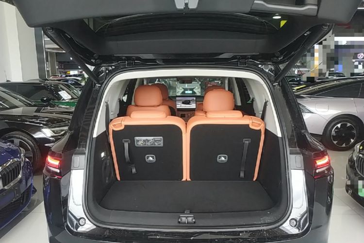 Used Leapmotor C16 2026 Extended-Range 280 LiDAR Zhizun Edition 6 Seats Trunk