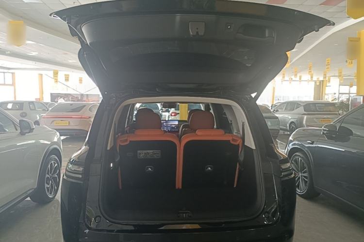 Used Leapmotor C16 2026 Extended-Range 280 LiDAR Zhizun Edition 6 Seats Trunk