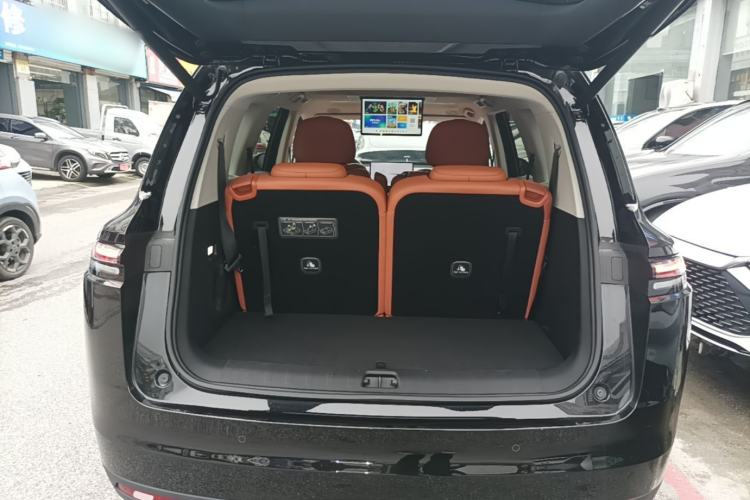 Used Leapmotor C16 2026 Extended-Range 280 LiDAR Zhizun Edition 6 Seats Trunk