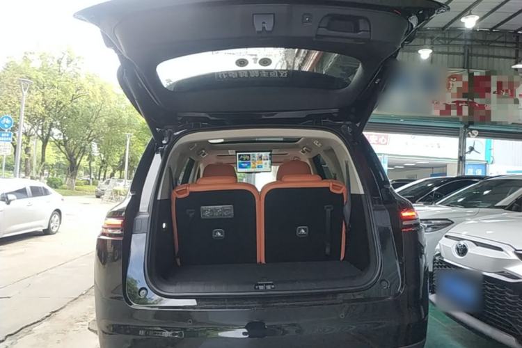 Used Leapmotor C16 2026 Extended-Range 280 LiDAR Zhizun Edition 6 Seats Trunk