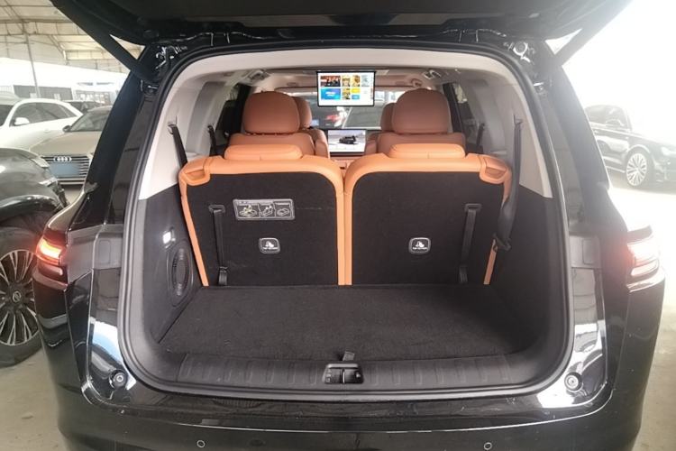 Used Leapmotor C16 2026 Extended-Range 280 LiDAR Zhizun Edition 6 Seats Trunk