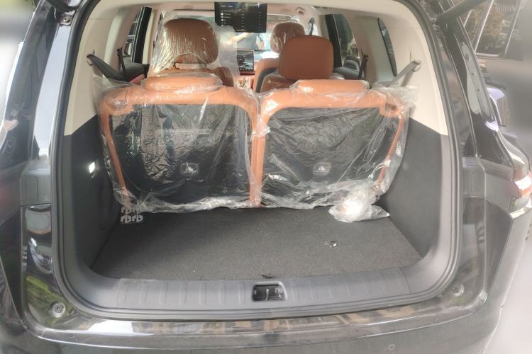 Used Leapmotor C16 2026 All-Electric 630 LiDAR Zhizun Edition 6 Seats
