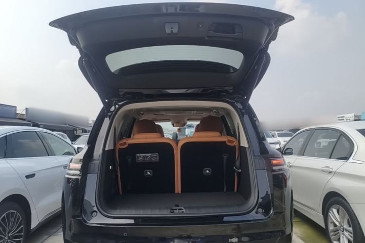 Used Leapmotor C16 2026 Extended-Range 280 LiDAR Zhizun Edition 6 Seats Trunk