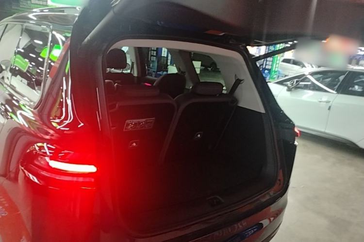 Used Leapmotor C16 2026 Extended-Range 280 LiDAR Zhizun Edition 6 Seats Trunk