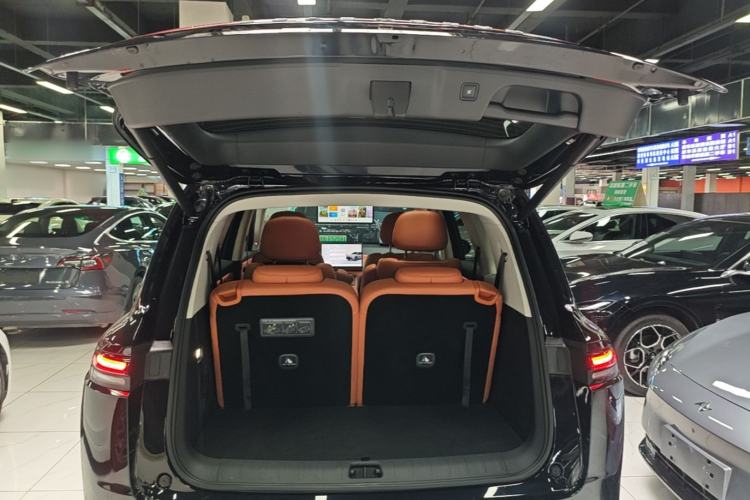 Used Leapmotor C16 2026 Extended-Range 280 LiDAR Zhizun Edition 6 Seats Trunk