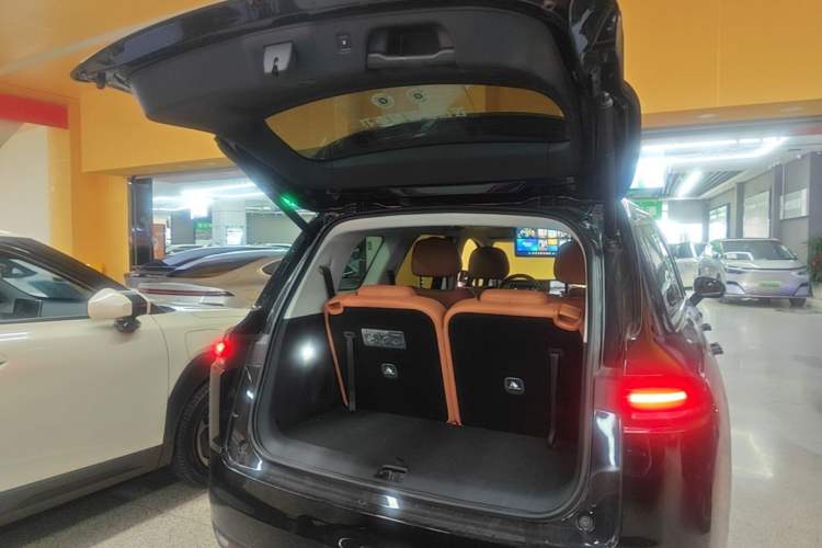 Used Leapmotor C16 2026 Extended-Range 280 LiDAR Zhizun Edition 6 Seats Trunk