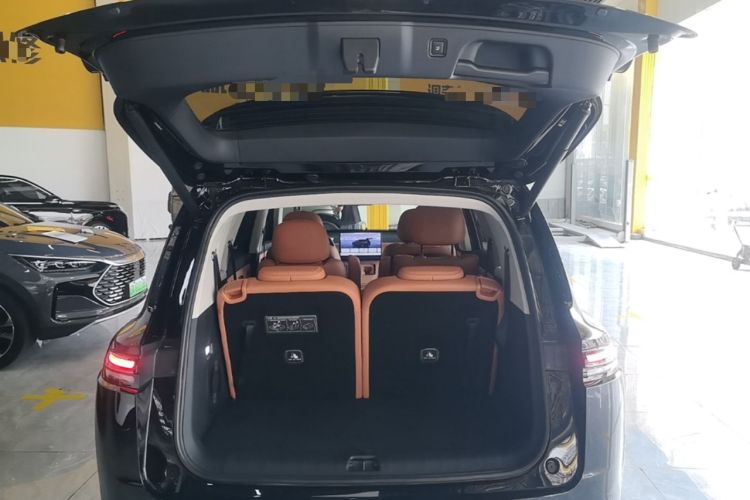 Used Leapmotor C16 2026 Extended-Range 280 LiDAR Zhizun Edition 6 Seats Trunk