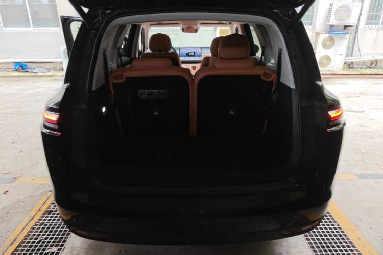 Used Leapmotor C16 2026 Extended-Range 280 LiDAR Zhizun Edition 6 Seats Trunk