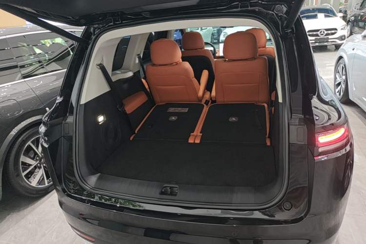 Used Leapmotor C16 2026 Extended-Range 280 LiDAR Zhizun Edition 6 Seats Trunk
