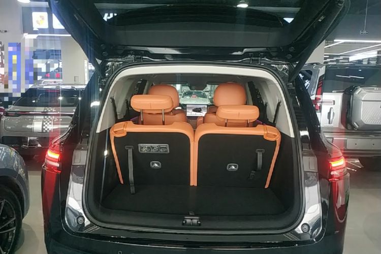 Used Leapmotor C16 2026 All-Electric 630 LiDAR Zhizun Edition 6 Seats Trunk