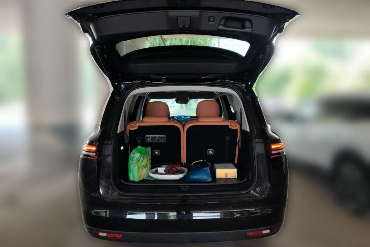 Used Leapmotor C16 2026 Extended-Range 280 LiDAR Zhizun Edition 6 Seats Trunk