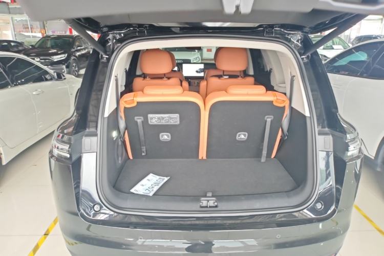 Used Leapmotor C16 2026 Extended-Range 280 LiDAR Zhizun Edition 6 Seats Trunk