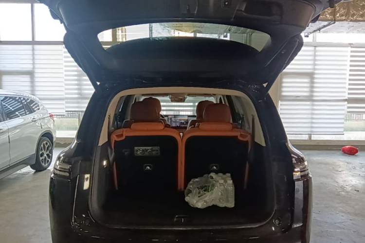 Used Leapmotor C16 2026 Extended-Range 280 LiDAR Zhizun Edition 6 Seats Trunk