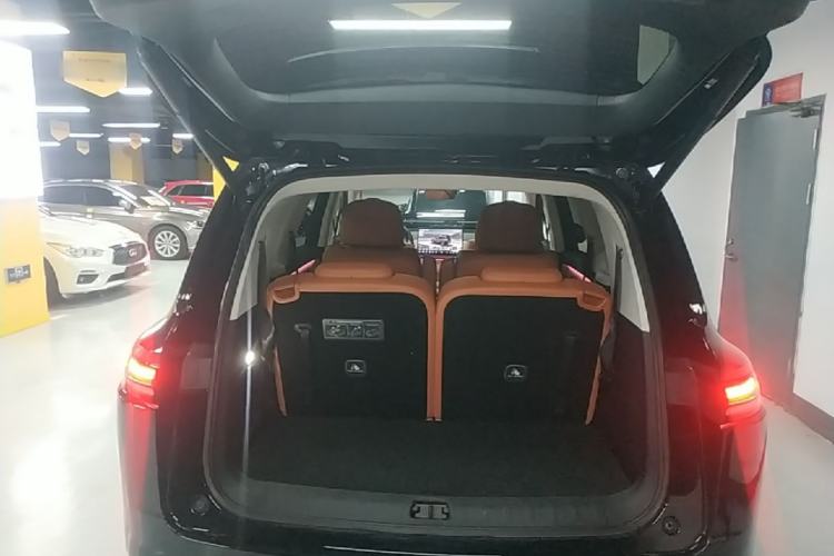 Used Leapmotor C16 2026 All-Electric 630 LiDAR Zhizun Edition 6 Seats Trunk