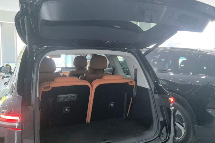 Used Leapmotor C16 2026 Extended-Range 280 LiDAR Zhizun Edition 6 Seats Trunk