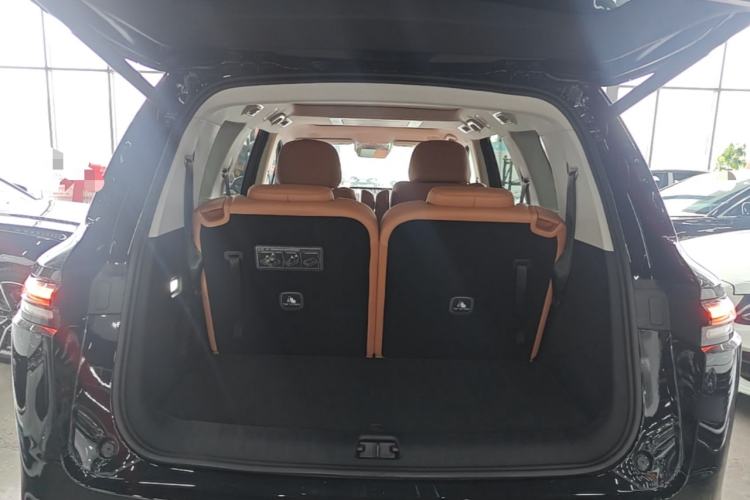 Used Leapmotor C16 2026 Extended-Range 280 LiDAR Zhizun Edition 6 Seats Trunk