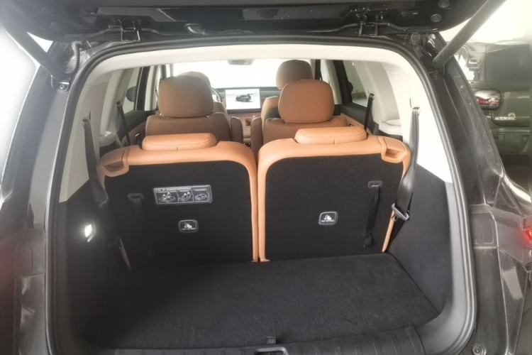 Used Leapmotor C16 2026 Extended-Range 280 LiDAR Zhizun Edition 6 Seats Trunk