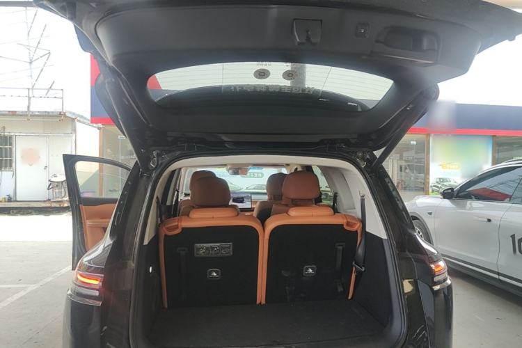 Used Leapmotor C16 2026 Extended-Range 280 LiDAR Zhizun Edition 6 Seats Trunk