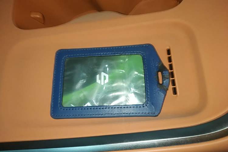 Used Leapmotor C16 2026 All-Electric 630 LiDAR Zhizun Edition 6 Seats Vehicle Key