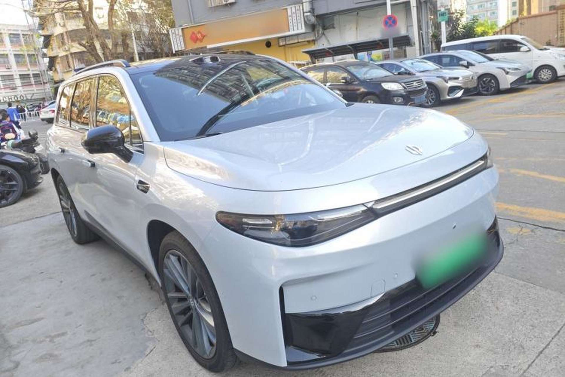 Used Leapmotor C16 2026 Pure Electric 630 LiDAR Zhizun Edition 5 Seats Exterior 1