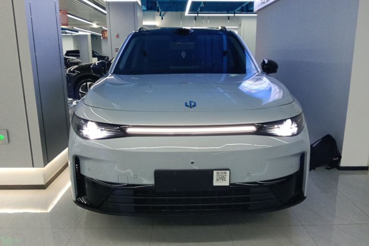 Used Leapmotor C16 2026 Extended-Range 280 LiDAR Version 6 Seats Front