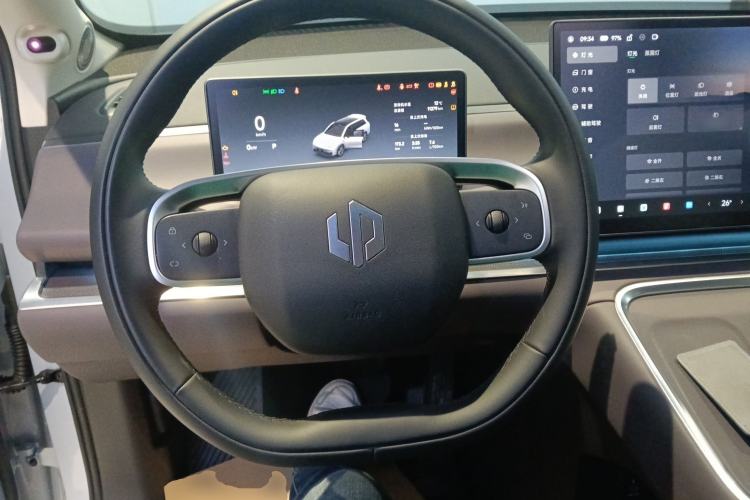 Used Leapmotor C16 2026 Extended-Range 280 LiDAR Version 6 Seats Steering Wheel