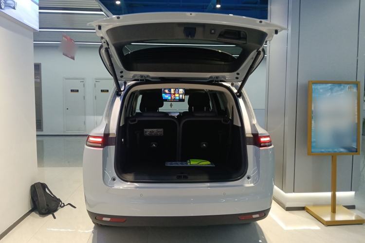 Used Leapmotor C16 2026 Extended-Range 280 LiDAR Version 6 Seats Trunk