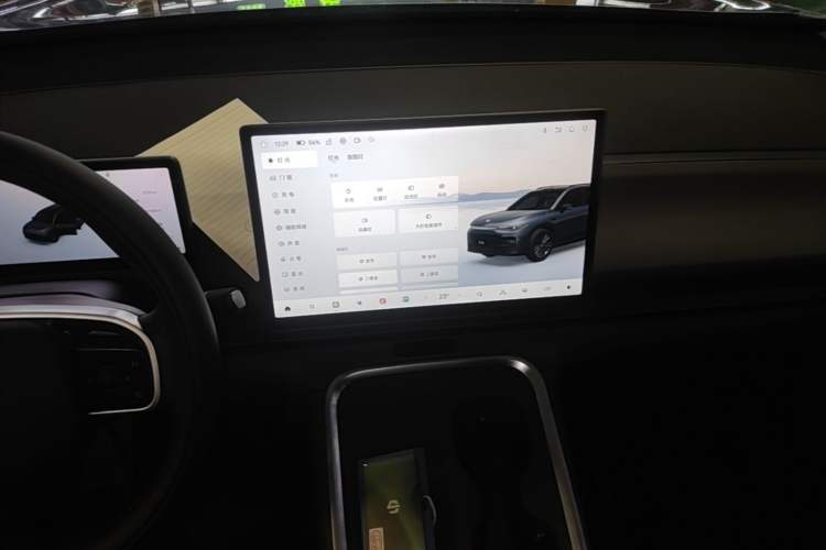 Used Leapmotor C16 2026 All-Electric 630 LiDAR Zhizun Edition 6 Seats Audio And AC Panel