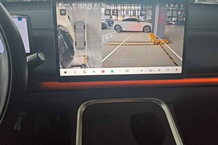 Used Leapmotor C16 2026 All-Electric 630 LiDAR Zhizun Edition 6 Seats Audio And AC Panel