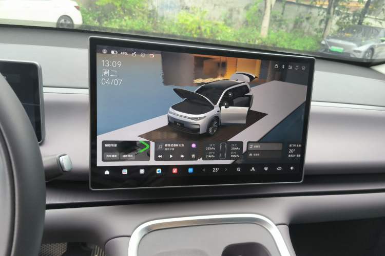 Used Leapmotor C16 2026 All-Electric 630 LiDAR Version 6-Seater Audio And AC Panel