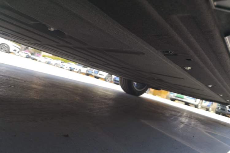 Used Leapmotor C16 2026 All-Electric 580 Prestige 6-Seater Chassis Rear Right