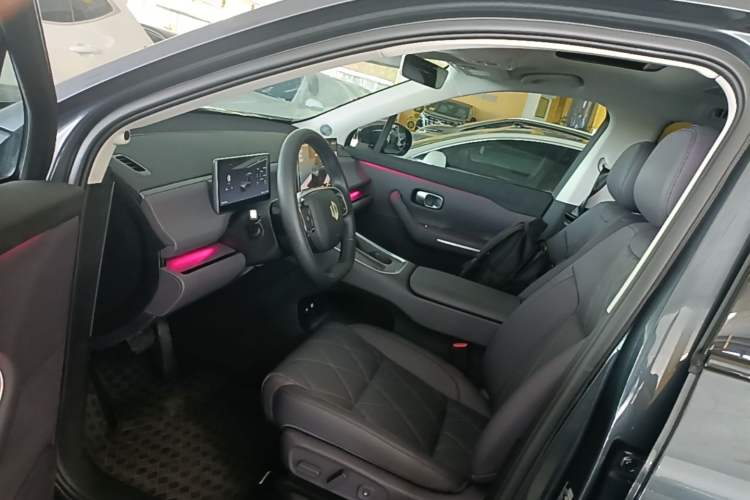Used Leapmotor C16 2026 Pure Electric 630 LiDAR Zhizun Edition 5 Seats Driver Seat