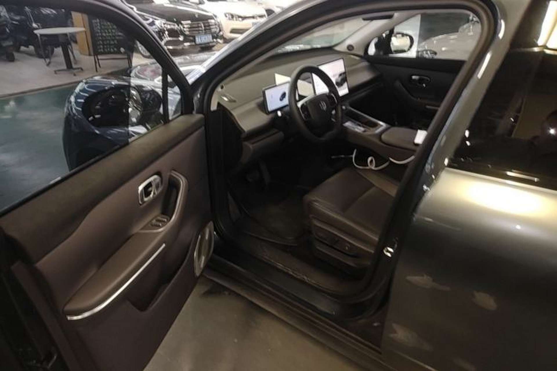 Used Leapmotor C16 2026 All-Electric 630 LiDAR Zhizun Edition 6 Seats Driver Seat