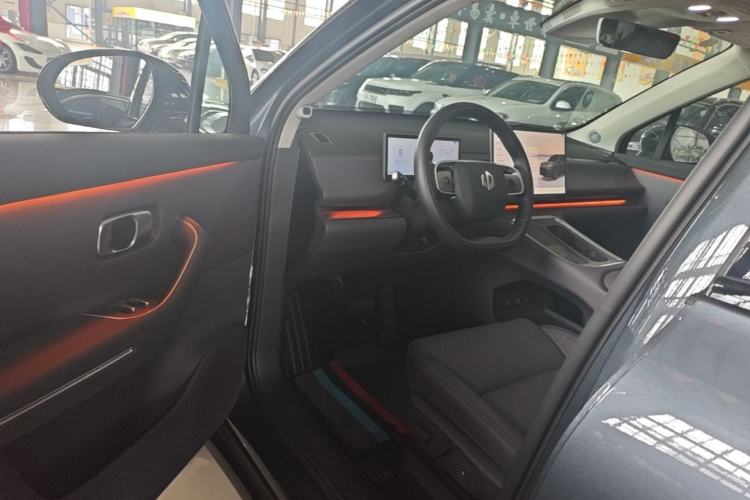 Used Leapmotor C16 2026 All-Electric 630 LiDAR Zhizun Edition 6 Seats Driver Seat