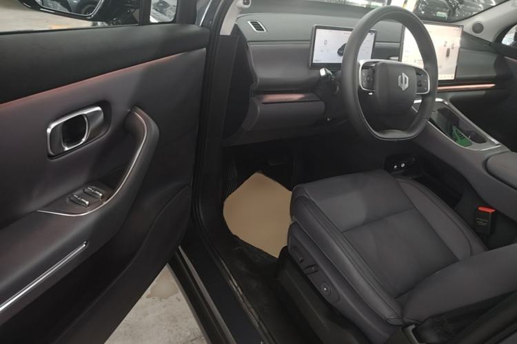Used Leapmotor C16 2026 All-Electric 630 LiDAR Zhizun Edition 6 Seats Driver Seat