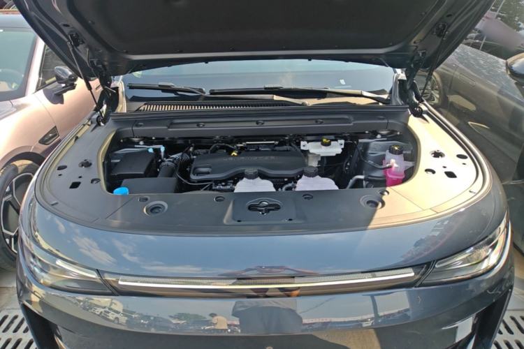 Used Leapmotor C16 2026 Extended-Range 280 LiDAR Version 6 Seats Engine Bay