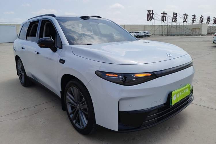 Used Leapmotor C16 2026 All-Electric 630 LiDAR Zhizun Edition 6 Seats Exterior 1