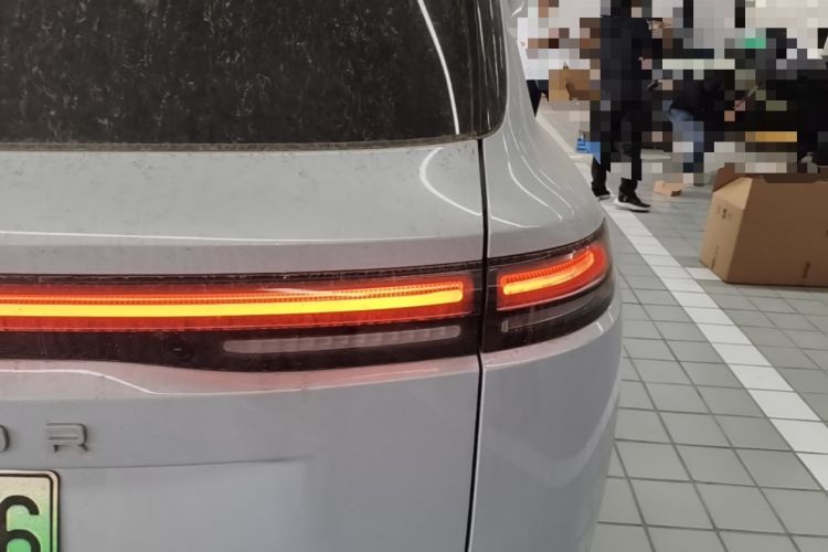 Used Leapmotor C16 2026 Extended-Range 280 LiDAR Zhizun Edition 6 Seats Exterior 3