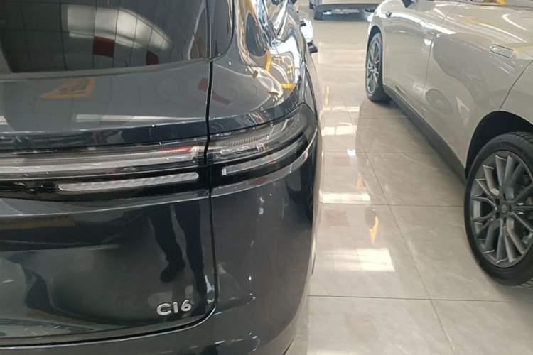 Used Leapmotor C16 2026 Extended-Range 280 LiDAR Zhizun Edition 6 Seats Exterior 3