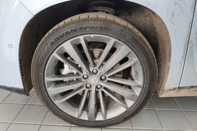 Used Leapmotor C16 2026 Extended-Range 280 LiDAR Zhizun Edition 6 Seats Exterior 4