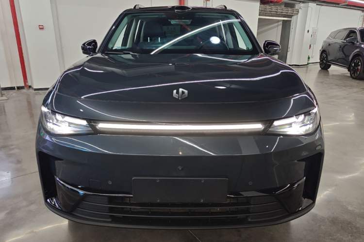 Used Leapmotor C16 2026 Extended-Range 280 LiDAR Zhizun Edition 5 Seats Front