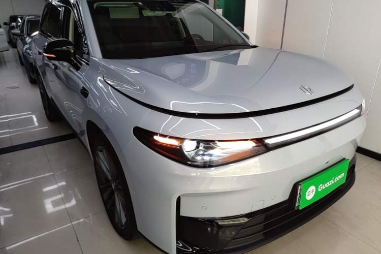 Used Leapmotor C16 2026 Pure Electric 630 LiDAR Zhizun Edition 5 Seats Front Right 45 Deg