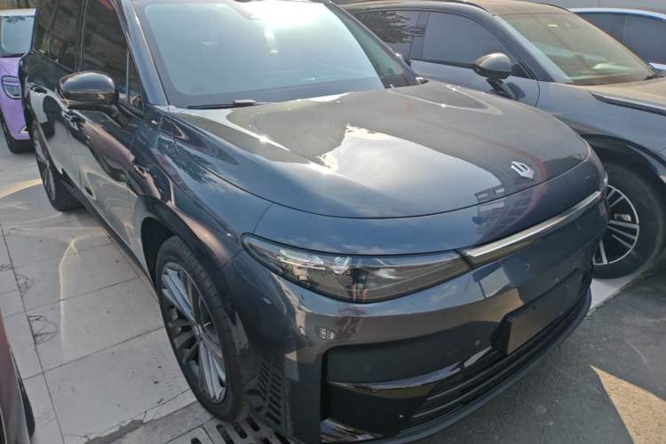 Used Leapmotor C16 2026 Extended-Range 280 LiDAR Version 6 Seats Front Right 45 Deg