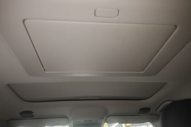 Used Leapmotor C16 2026 All-Electric 630 LiDAR Zhizun Edition 6 Seats Headliner