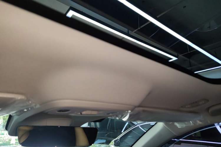 Used Leapmotor C16 2026 Pure Electric 630 LiDAR Zhizun Edition 5 Seats Headliner